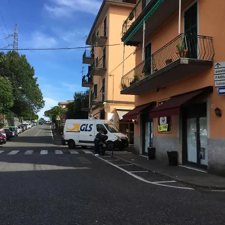 ゲストハウス La Quinta Stagione ラ・スペツィア